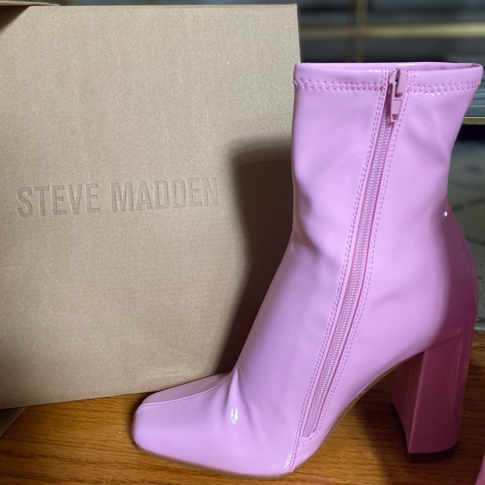 Steve Madden Lynden Pink Patent Boots